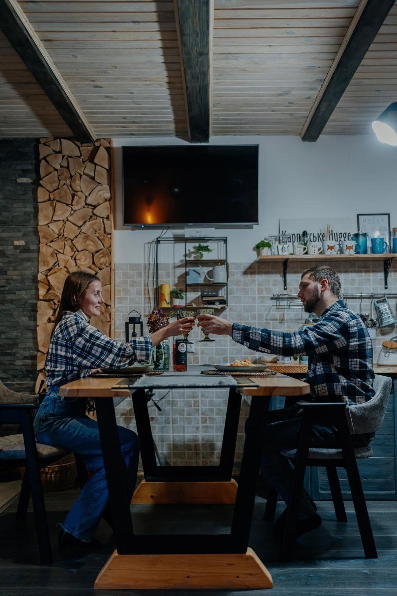 Карпатське Hygge Котедж Для Двох З Чаном-Джакузі У Горах Slavske Luaran gambar